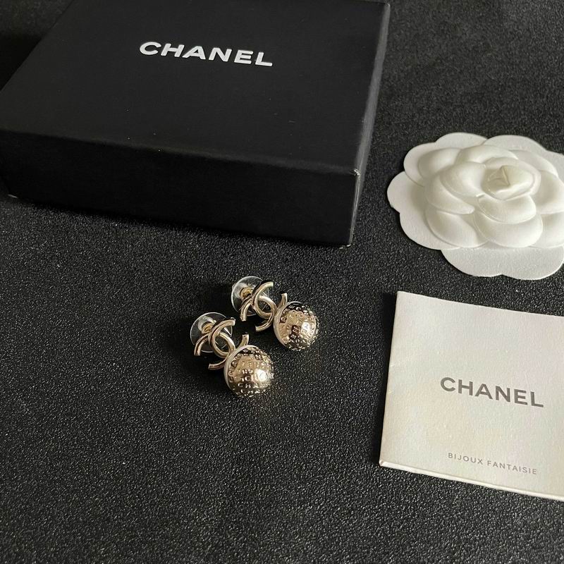 Chanel Earring 03yxs365